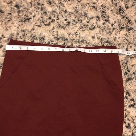 5/$25🖤Soft burgundy pencil skirt - Picture 5 of 5